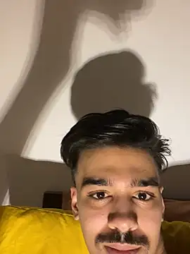 Snapshot of Hermanooooooo chatting on March 14, 5:27 am Hermanooooooo online show from March 14, 5:27 am