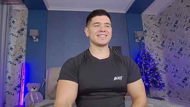 Snapshot of Arilas_ chatting on December 13, 1:44 pm Arilas  online show from December 13, 1:44 pm