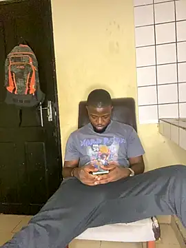 Snapshot of vannycov chatting on November 28, 9:39 pm vannycov online show from November 28, 9:39 pm