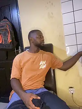 Snapshot of vannycov chatting on December 1, 8:14 pm vannycov online show from December 1, 8:14 pm