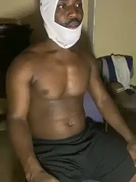 Snapshot of vannycov chatting on May 13, 10:49 pm vannycov online show from May 13, 10:49 pm
