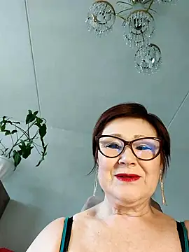 Snapshot of Fire_Night chatting on September 9, 8:25 am Fire Night online show from September 9, 8:25 am