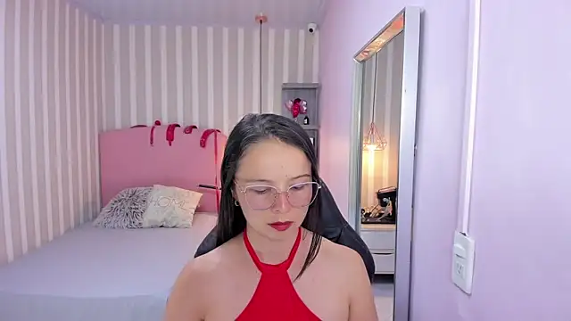 LORELAIGIVEN online show from November 5, 12:27 pm