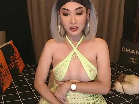 JustForCassie online show from November 6, 6:03 am