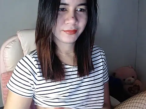 Snapshot of TransPetite1 chatting on September 12, 3:50 am TransPetite1 online show from September 12, 3:50 am