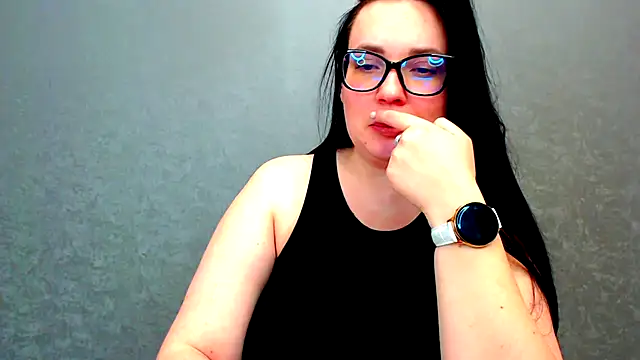 Snapshot of WorshipLilit chatting on January 27, 12:22 am WorshipLilit online show from January 27, 12:22 am