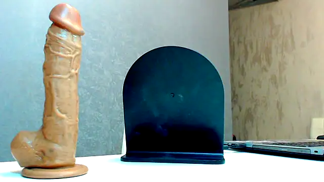 Snapshot of WorshipLilit chatting on February 9, 5:43 pm WorshipLilit online show from February 9, 5:43 pm