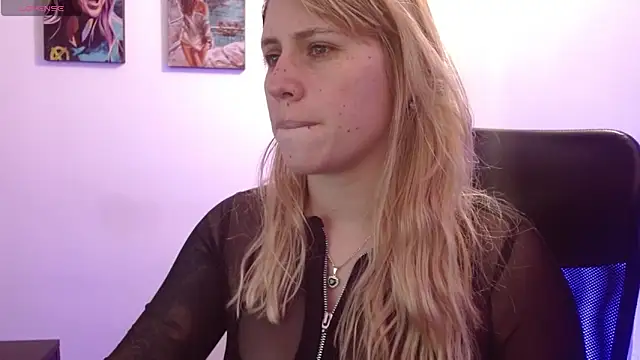 Snapshot of thamarajane chatting on February 16, 9:38 pm thamarajane online show from February 16, 9:38 pm