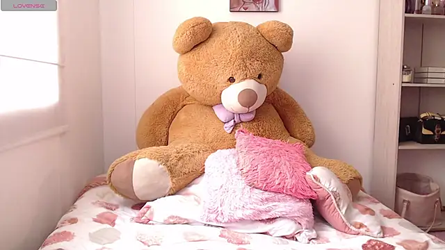 Snapshot of thamarajane chatting on March 20, 6:24 pm thamarajane online show from March 20, 6:24 pm