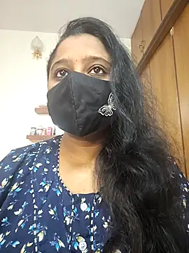 Snapshot of sexynayan23 chatting on November 27, 4:58 am sexynayan23 online show from November 27, 4:58 am