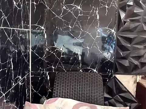 Snapshot of MissKeanna chatting on January 23, 7:43 am MissKeanna online show from January 23, 7:43 am