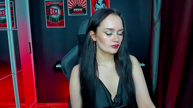 Snapshot of QueenAliss chatting on March 22, 2:37 am QueenAliss online show from March 22, 2:37 am