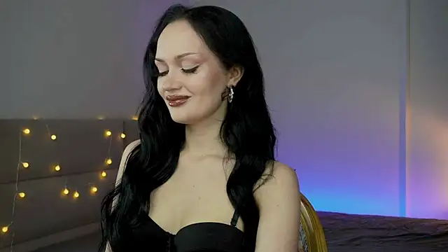 QueenAliss online show from June 12, 6:34 am