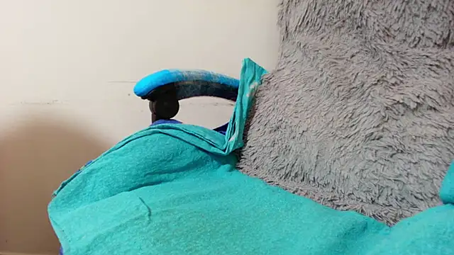klylls squirt  online show from August 4, 7:27 pm