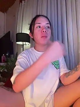 SweetCheska19 online show from February 24, 7:06 am