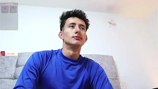 Snapshot of _Alexxx chatting on December 19, 3:07 am Alexxx online show from December 19, 3:07 am