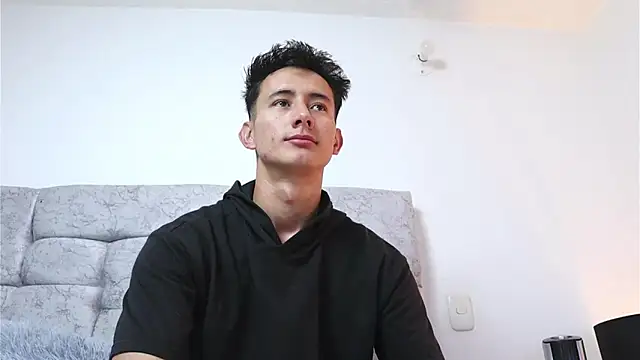 Snapshot of _Alexxx chatting on January 23, 12:04 am Alexxx online show from January 23, 12:04 am