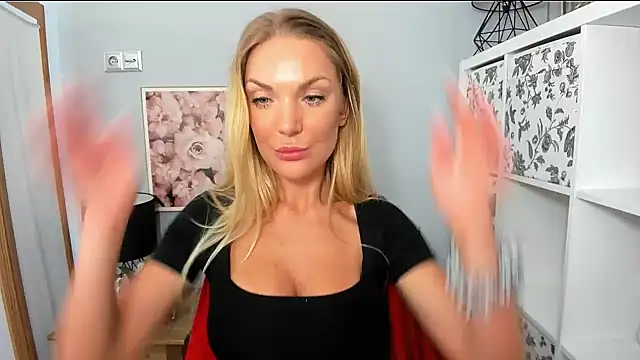 Snapshot of AulloraHoney chatting on January 17, 9:39 am AulloraHoney online show from January 17, 9:39 am