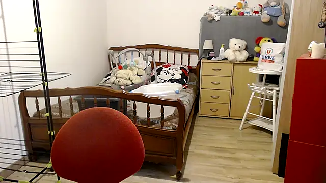 steph19x5 online show from March 9, 7:12 am