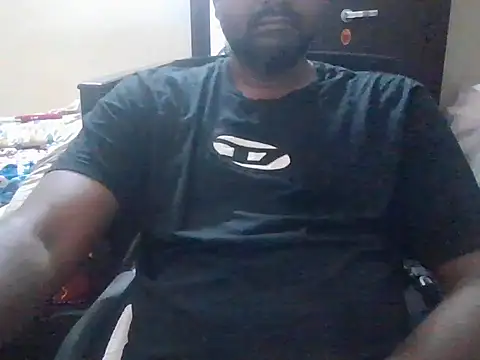 Snapshot of rajkumar147 chatting on July 29, 9:24 pm rajkumar147 online show from July 29, 9:24 pm