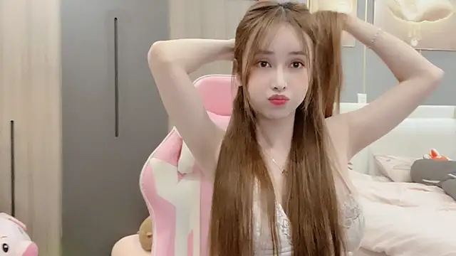 ANNA102 online show from February 25, 8:58 am