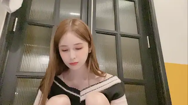 ANNA102 online show from March 4, 3:26 pm