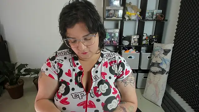 aika-dreams online show from February 24, 12:37 pm