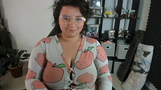 aika-dreams online show from March 11, 3:23 pm