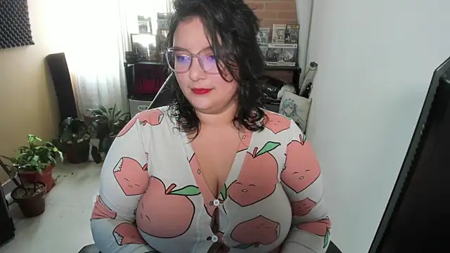 aika-dreams online show from September 18, 12:40 pm