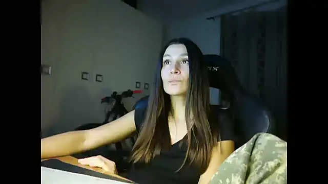 GodlyTheia online show from December 9, 10:30 pm