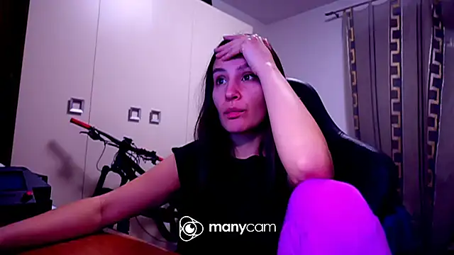 GodlyTheia online show from February 20, 9:20 pm