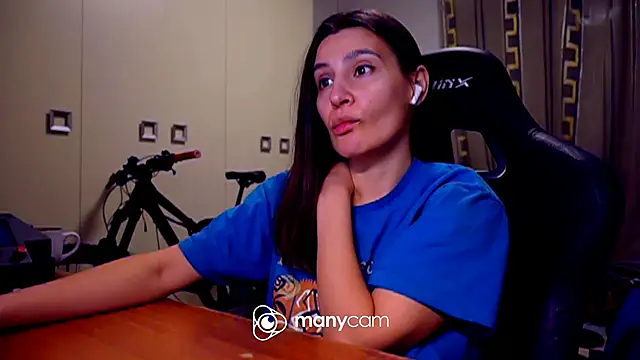 GodlyTheia online show from March 2, 6:40 pm