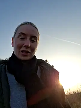 CutieEmy online show from March 9, 4:33 pm