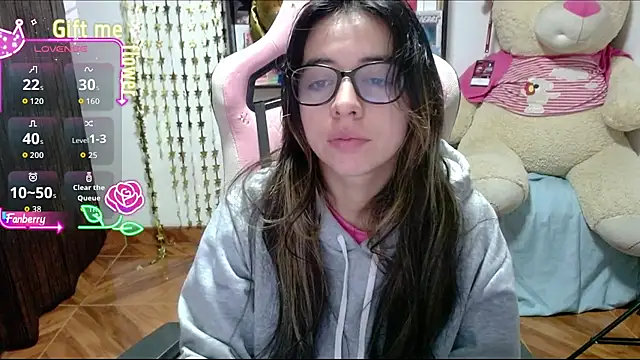 Maggie Fox3 online show from October 16, 1:06 am