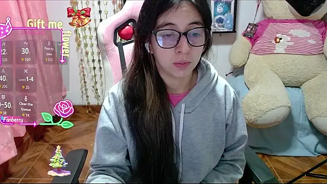 Maggie Fox3 online show from November 17, 1:55 am