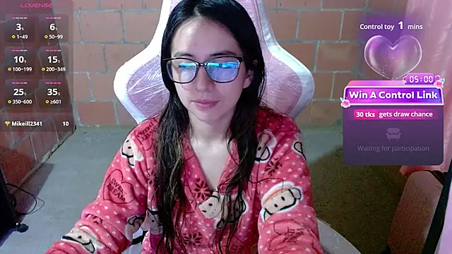 Maggie Fox3 online show from May 18, 12:29 am