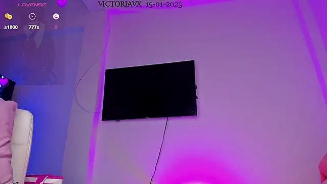 Snapshot of VictoriaVX chatting on January 16, 4:17 am VictoriaVX online show from January 16, 4:17 am