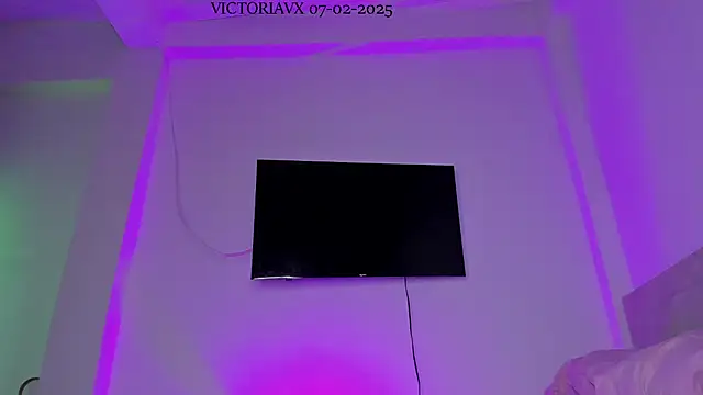 Snapshot of VictoriaVX chatting on February 7, 11:01 am VictoriaVX online show from February 7, 11:01 am