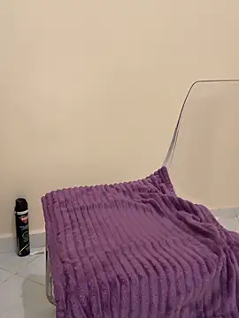 Emy-sexy online show from April 28, 2:27 am