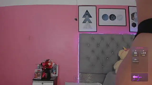 Snapshot of LEXA_MURPHY chatting on October 2, 1:45 am LEXA MURPHY online show from October 2, 1:45 am