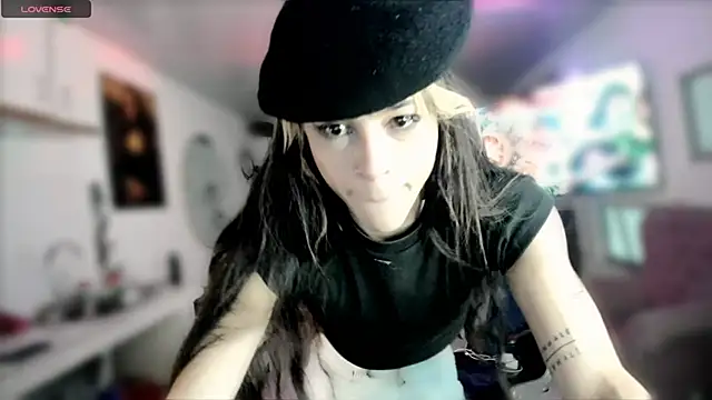 stormytt  online show from February 19, 9:28 am