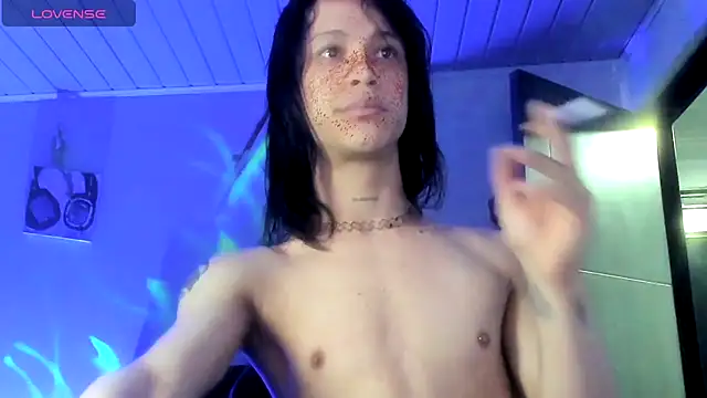 stormytt  online show from November 14, 9:35 pm