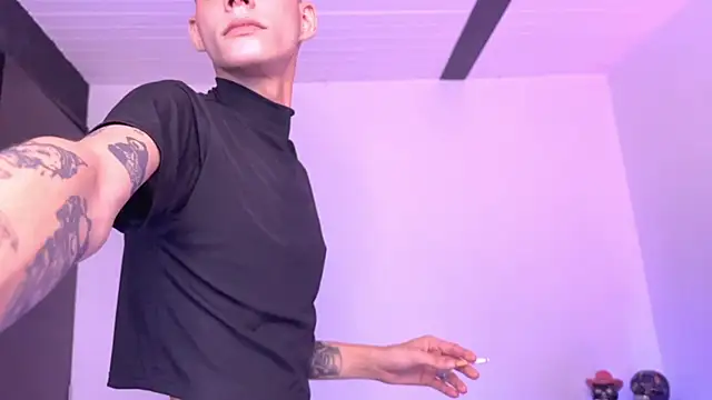 Snapshot of Varya_Ferreira chatting on January 7, 4:18 am Varya Ferreira online show from January 7, 4:18 am