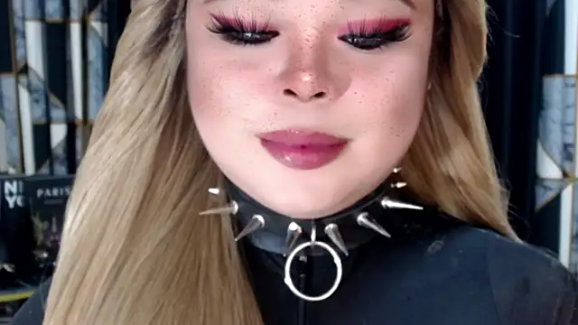 Snapshot of Mistress_DOMnicaaxx chatting on November 7, 3:56 pm Mistress DOMnicaaxx online show from November 7, 3:56 pm