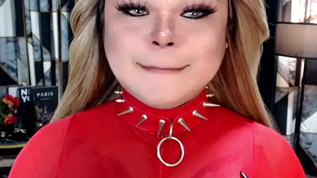 Snapshot of Mistress_DOMnicaaxx chatting on November 11, 9:20 am Mistress DOMnicaaxx online show from November 11, 9:20 am