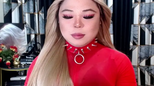 Snapshot of Mistress_DOMnicaaxx chatting on December 18, 7:14 am Mistress DOMnicaaxx online show from December 18, 7:14 am