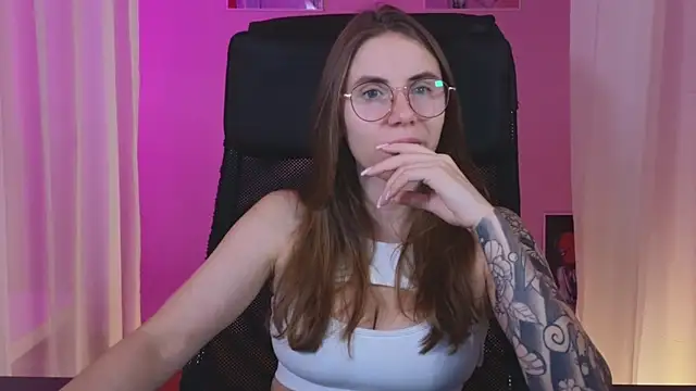 Snapshot of _AnnaStark_ chatting on January 15, 8:26 pm AnnaStark online show from January 15, 8:26 pm