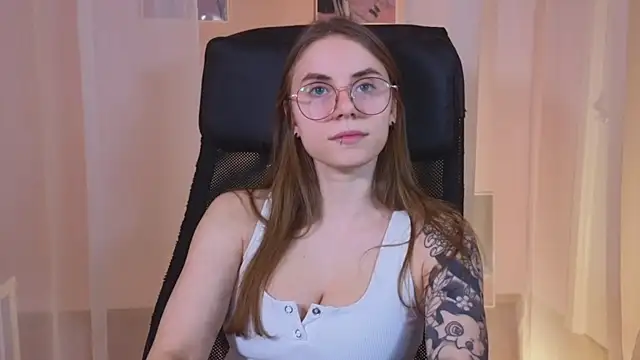 Snapshot of _AnnaStark_ chatting on January 23, 11:36 pm AnnaStark online show from January 23, 11:36 pm