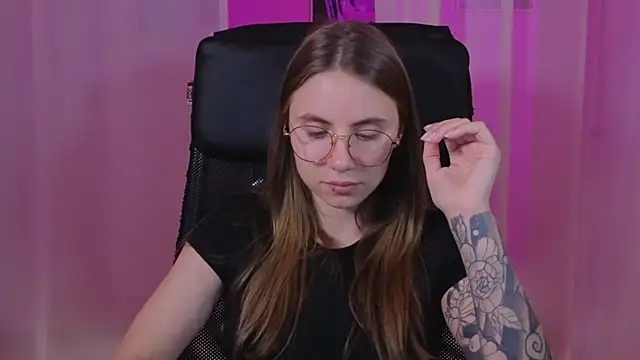 Snapshot of _AnnaStark_ chatting on February 21, 11:32 pm AnnaStark online show from February 21, 11:32 pm