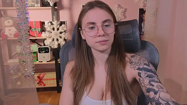 Snapshot of _AnnaStark_ chatting on December 13, 8:04 pm AnnaStark online show from December 13, 8:04 pm